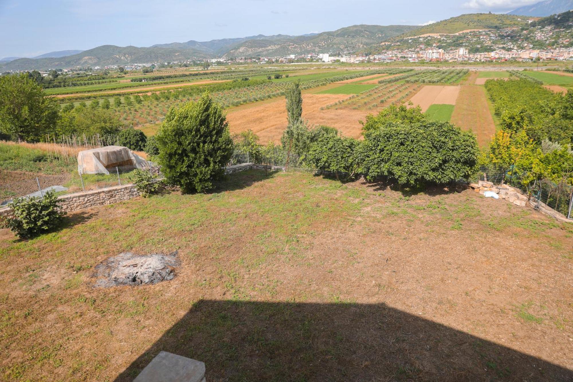 Amla'S Villa Berat Luaran gambar