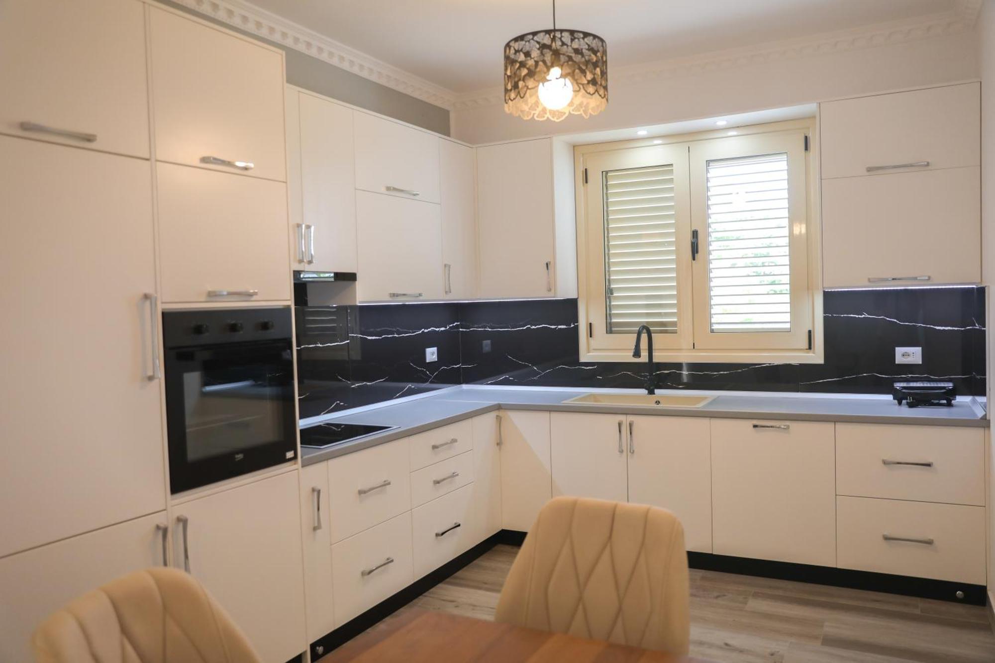 Amla'S Villa Berat Luaran gambar